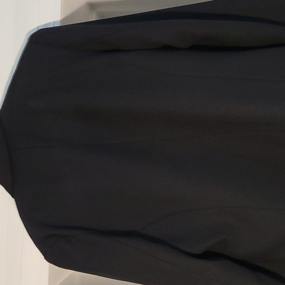 Curvy 14P black collared top hidden buttons - Picture 3 of 4